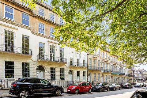 4 bedroom flat for sale, Cavendish Place, Bath, BA1