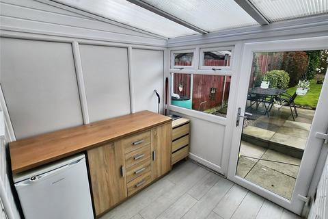 3 bedroom detached house for sale, Malvern Avenue, Warwickshire CV10