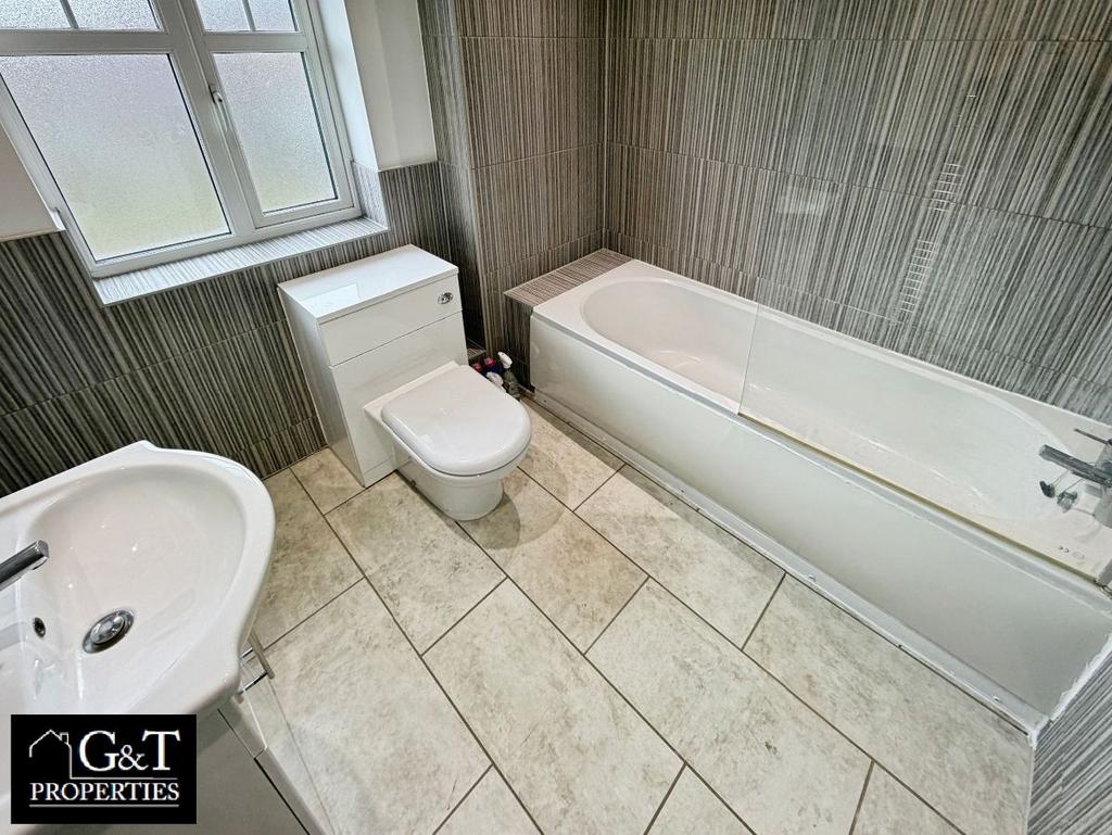 Family bathroom