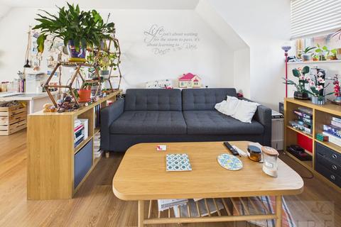 1 bedroom flat for sale, Denne Parade, Horsham RH12