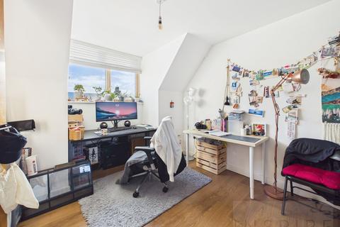1 bedroom flat for sale, Denne Parade, Horsham RH12
