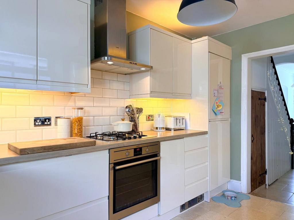 Kitchen/Dining Area