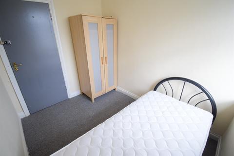 undefined, Penarth Road, Room 1-B, Cardiff
