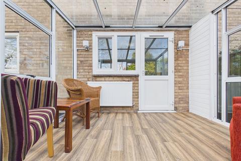 2 bedroom ground floor flat for sale, Vintners Close, West Town, Peterborough, PE3