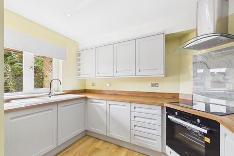 2 bedroom ground floor flat for sale, Vintners Close, West Town, Peterborough, PE3