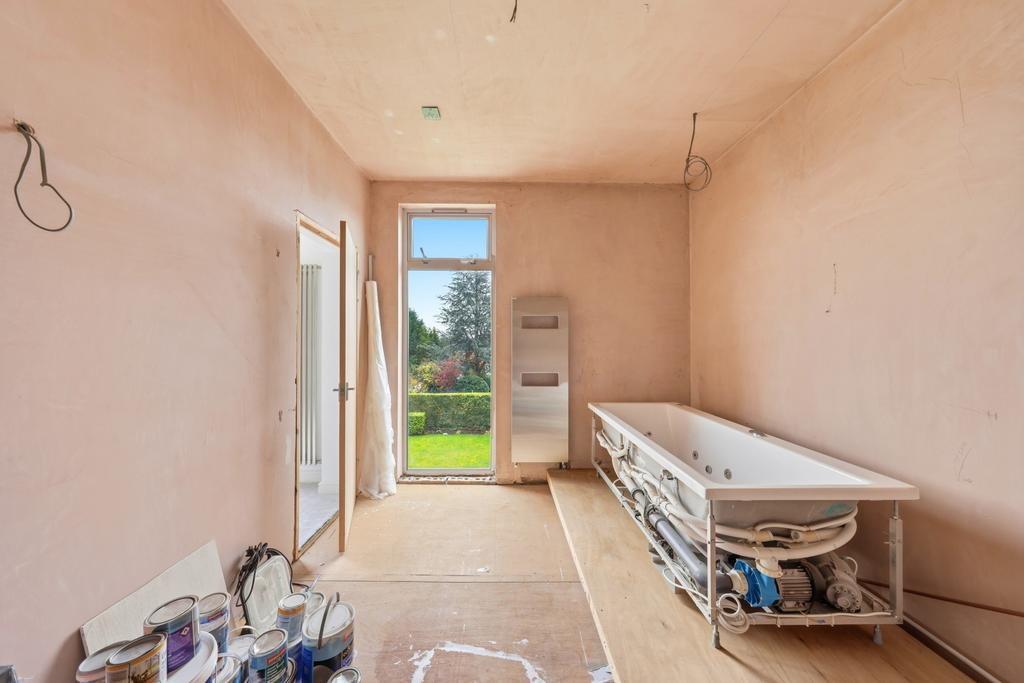 Principle bedroom - en-suite ( Part completed)