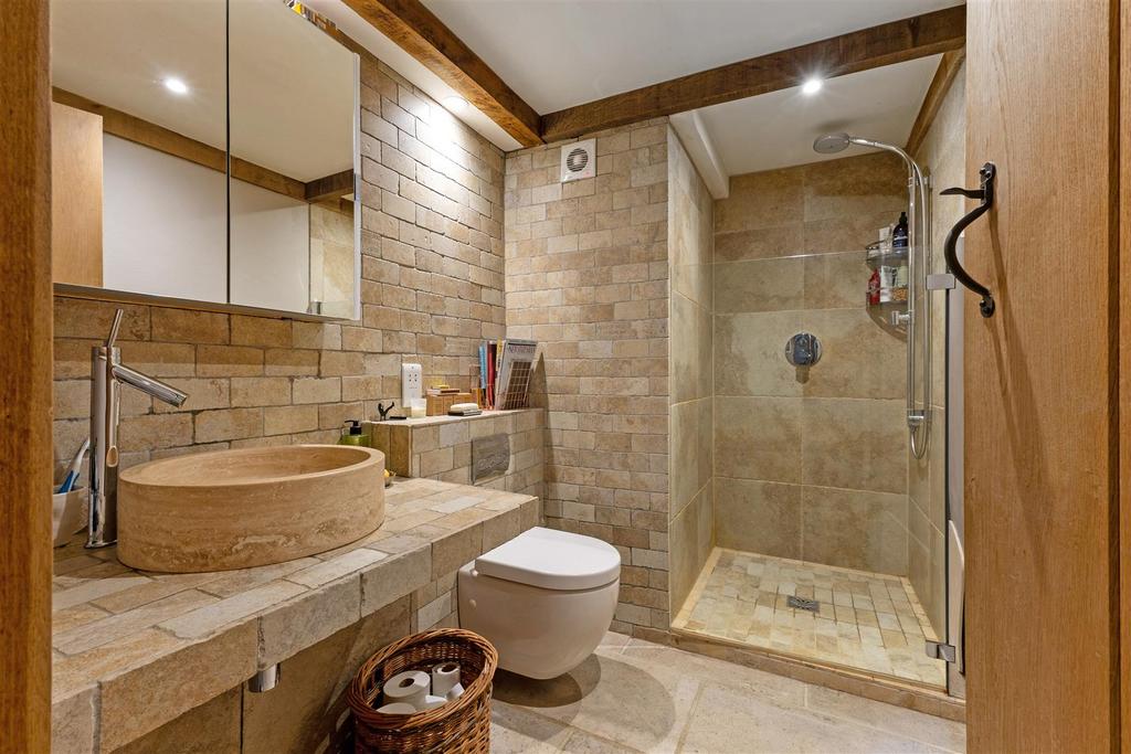 Downstairs Shower/Cloakroom