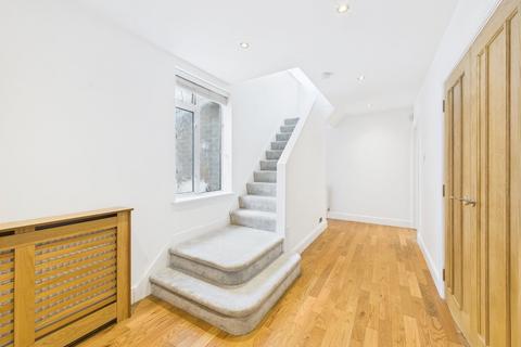 5 bedroom detached house for sale, Stockingstone Road, Luton, Bedfordshire, LU2