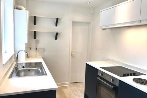 2 bedroom terraced house for sale, Sutherland Street, South Bank
