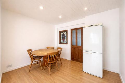 2 bedroom terraced house to rent, Boscombe Road, North Cheam, Sutton, KT4  8PL