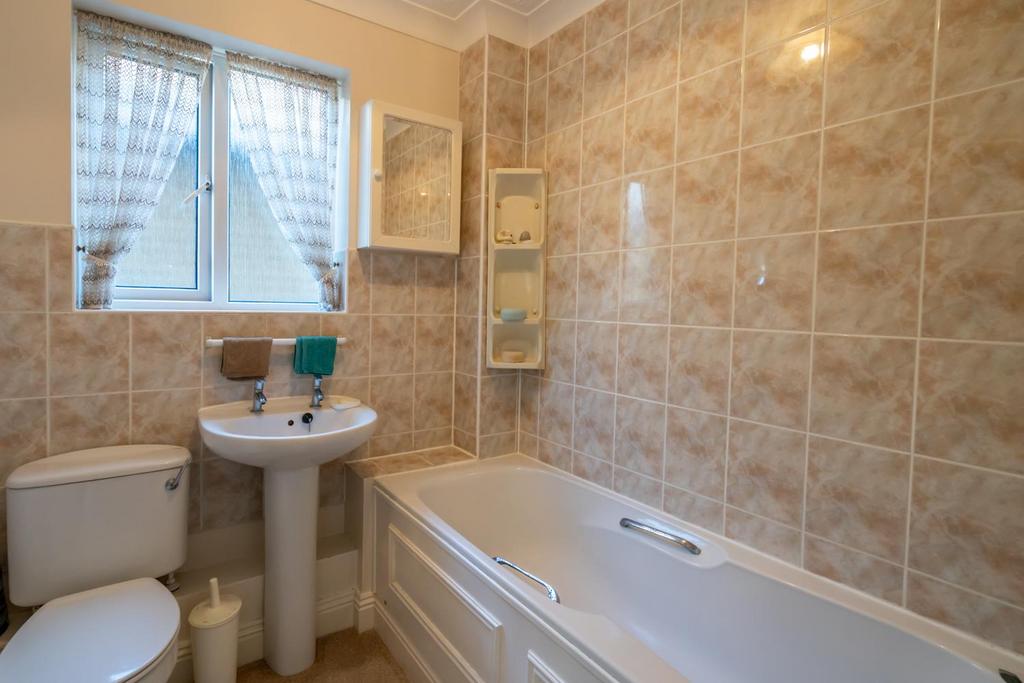 Bathroom.jpg