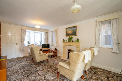 3 bedroom detached house for sale, Victoria Drive, Bognor Regis