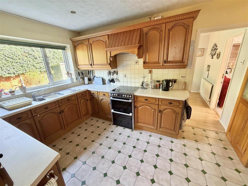 Kitchen 3