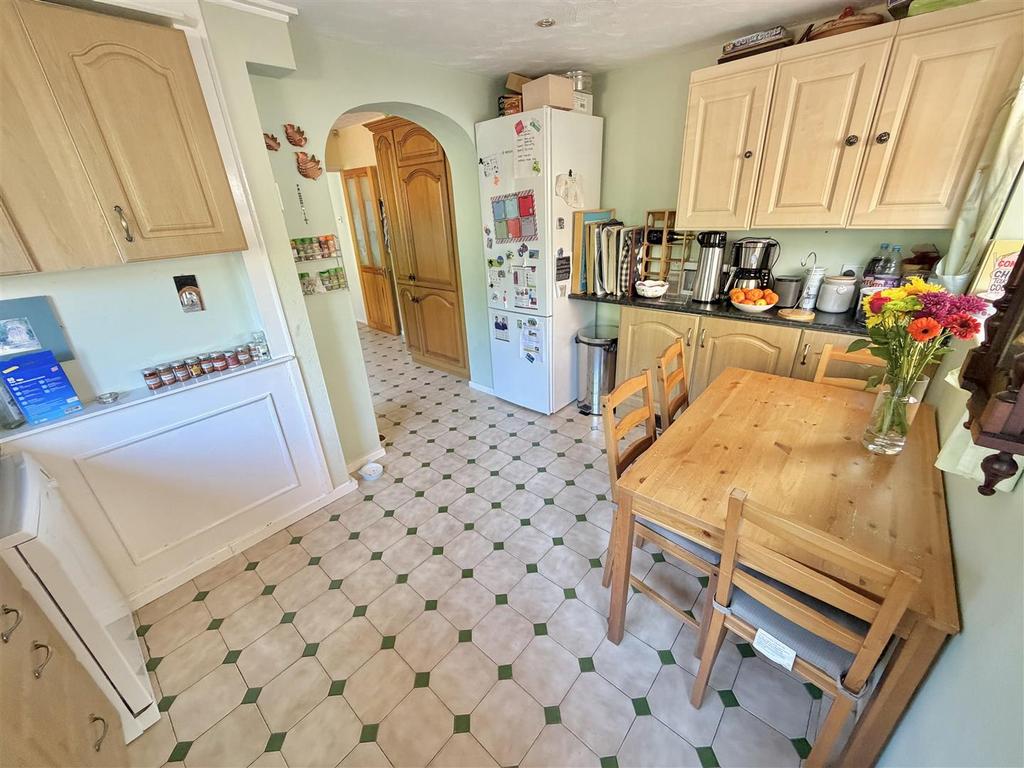 Kitchen 5
