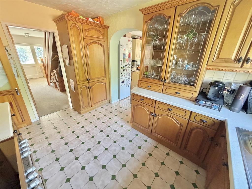 Kitchen 6