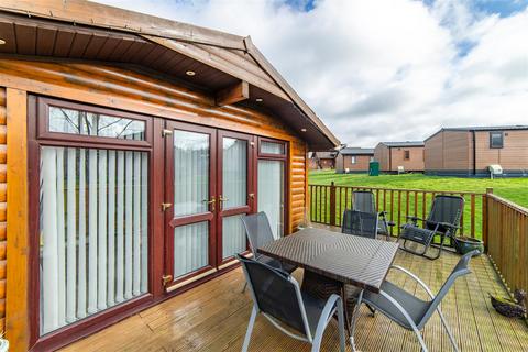 2 bedroom chalet for sale, Felmoor Park, Felton NE65