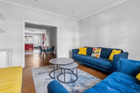 4 bedroom terraced house to rent, Benwell Road, London N7