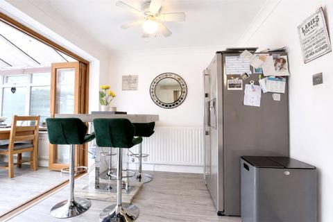 undefined, Moore Close, Dartford, DA2