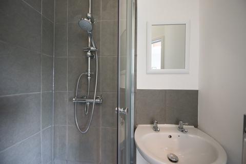 1 bedroom detached house to rent, Corporation Road, Chelmsford, CM1