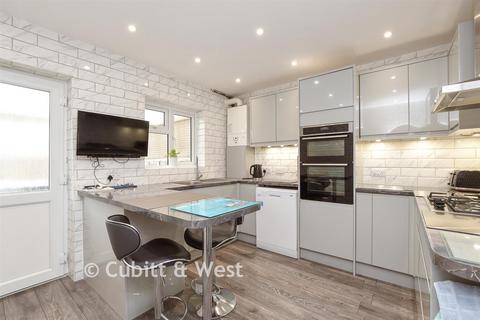 undefined, Macaulay Road, Caterham CR3