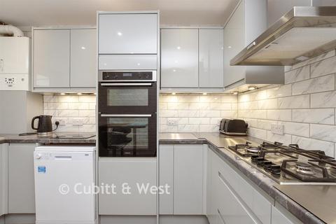 undefined, Macaulay Road, Caterham CR3