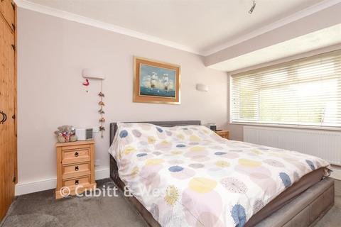 undefined, Macaulay Road, Caterham CR3