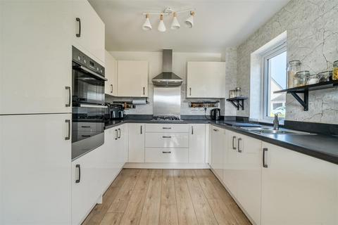 4 bedroom detached house for sale, Sparkhays Drive, Totnes