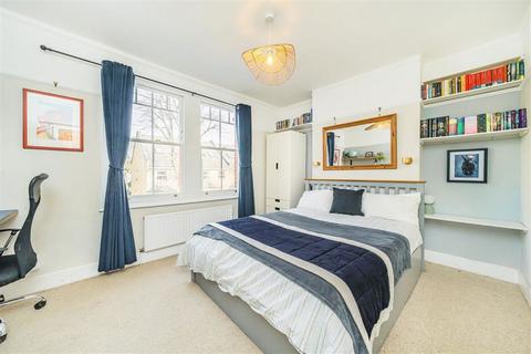 undefined, Fairfax Road, Teddington TW11