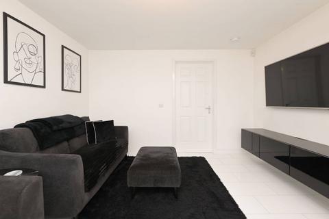 3 bedroom end of terrace house for sale, 29 Rosslyn Crescent, Kirkcaldy, KY1 2BN
