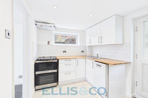 2 bedroom end of terrace house for sale, Pembury Road, Tonbridge, Kent, TN9