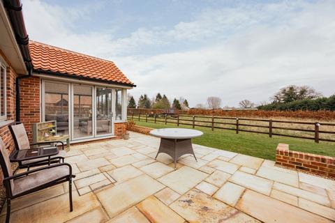 3 bedroom detached bungalow for sale, Stunning Single Storey Home in Scarning