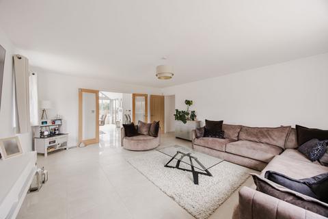 3 bedroom detached bungalow for sale, Stunning Single Storey Home in Scarning