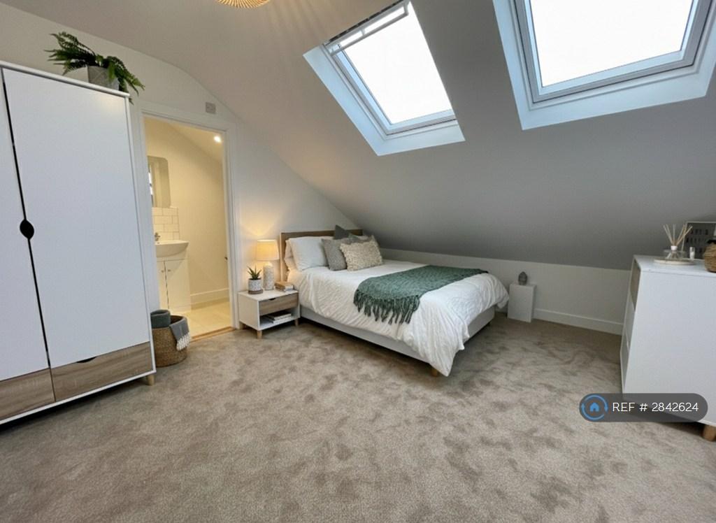 Room 6 Ensuite