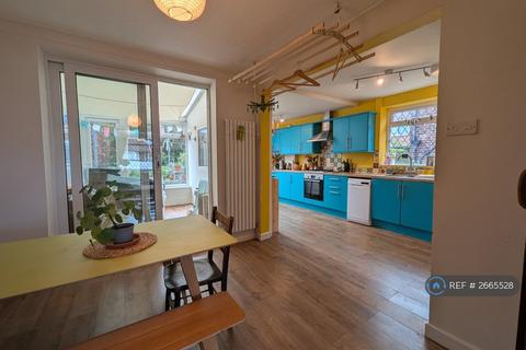 undefined, Armley Grange Walk, Leeds, LS12