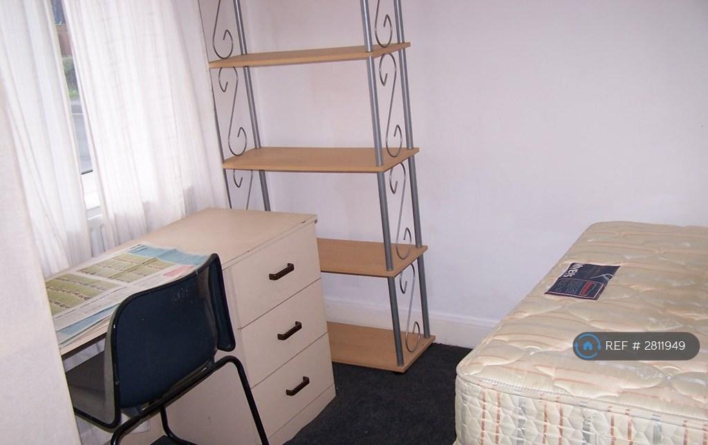 Rear Bedroom