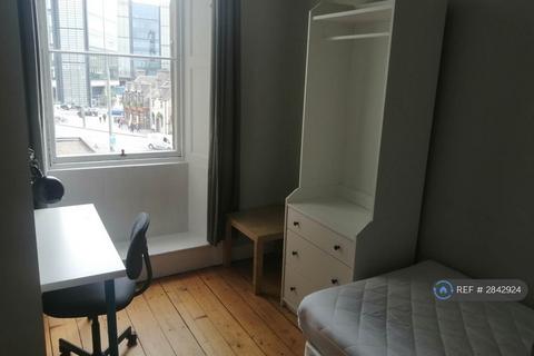 undefined, Clifton Terrace, Edinburgh, EH12