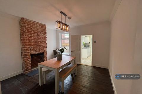 3 bedroom terraced house to rent, Eade Road, Norwich, NR3