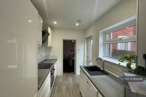 3 bedroom terraced house to rent, Eade Road, Norwich, NR3