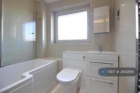 2 bedroom flat to rent, Ewell Road, Surbiton, KT6