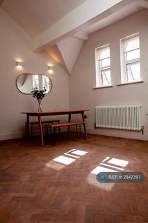 2 bedroom flat to rent, Albert Road, Manchester, M19