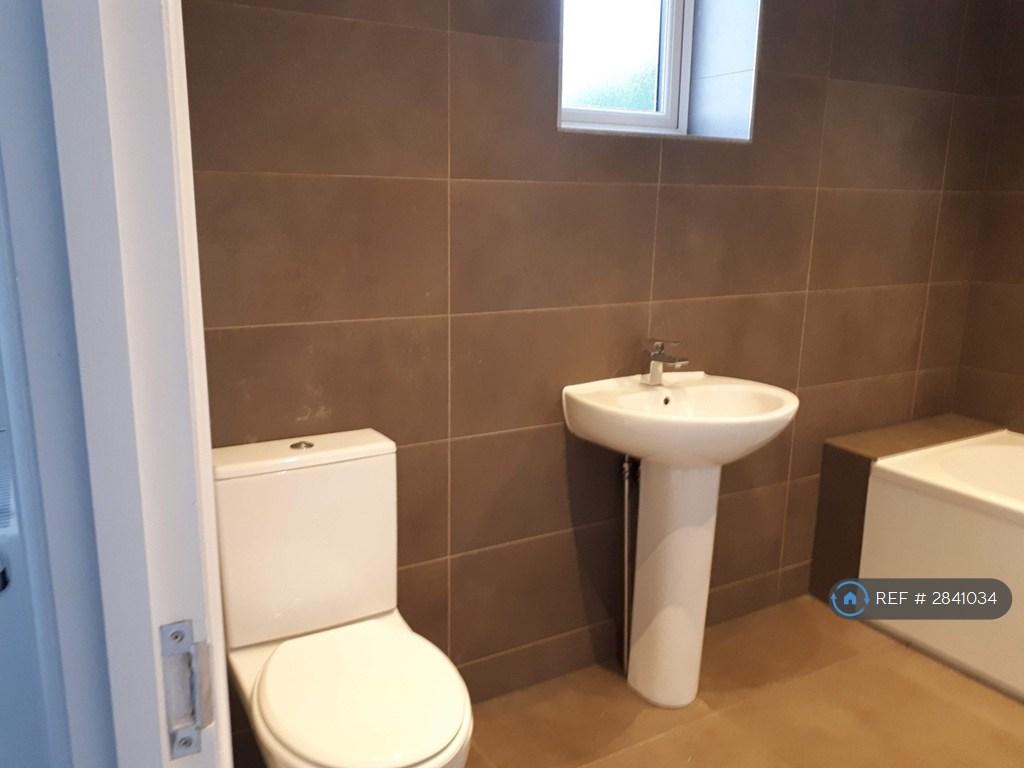 First Floor Bathroom