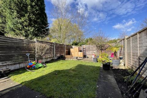 2 bedroom semi-detached house for sale, Hoxton Close, Bredbury