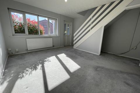 2 bedroom semi-detached house for sale, Hoxton Close, Bredbury