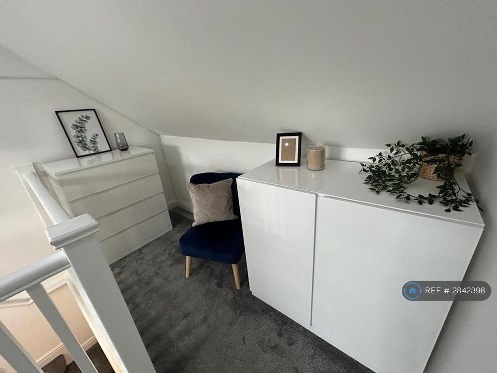 Room 4