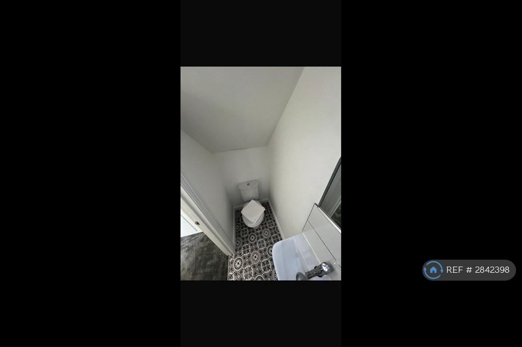 Room 4 En-Suite