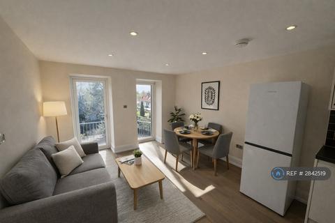 2 bedroom flat to rent, Central Hill, London, SE19