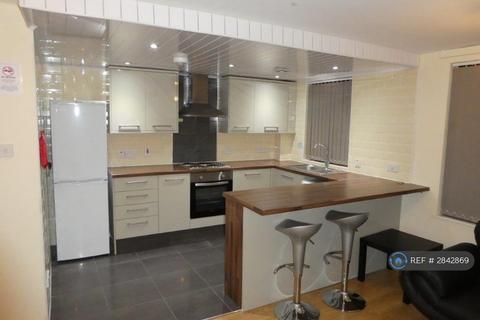 2 bedroom flat to rent, Milnpark Gardens, Glasgow, G41