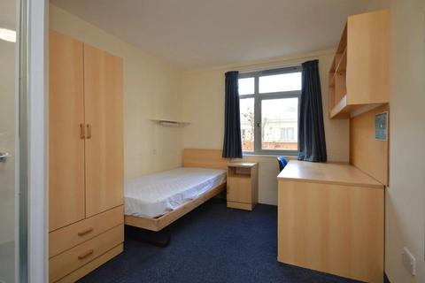 4 bedroom flat to rent, Saint George's Road, Bristol BS1