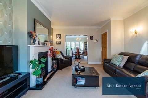 4 bedroom semi-detached house for sale, Lingwood Gardens, Isleworth, TW7