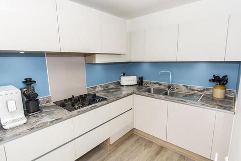 4 bedroom semi-detached house for sale, Cherry Avenue, Market Harborough